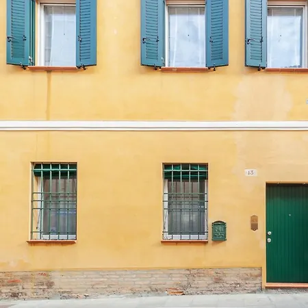 L'Angolo Segreto Nel Pieno Centro Di Ferrara Exterior photo