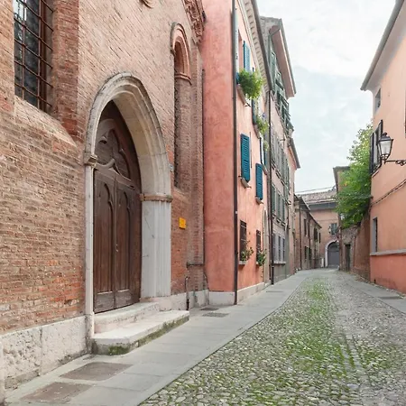 L'Angolo Segreto Nel Pieno Centro Di Ferrara Exterior photo