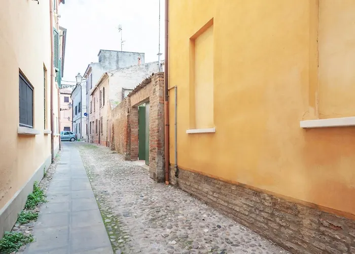 L\'Angolo Segreto Nel Pieno Centro Di Ferrara